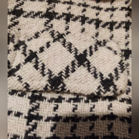 STATIC Coat - Picture 10 of 11